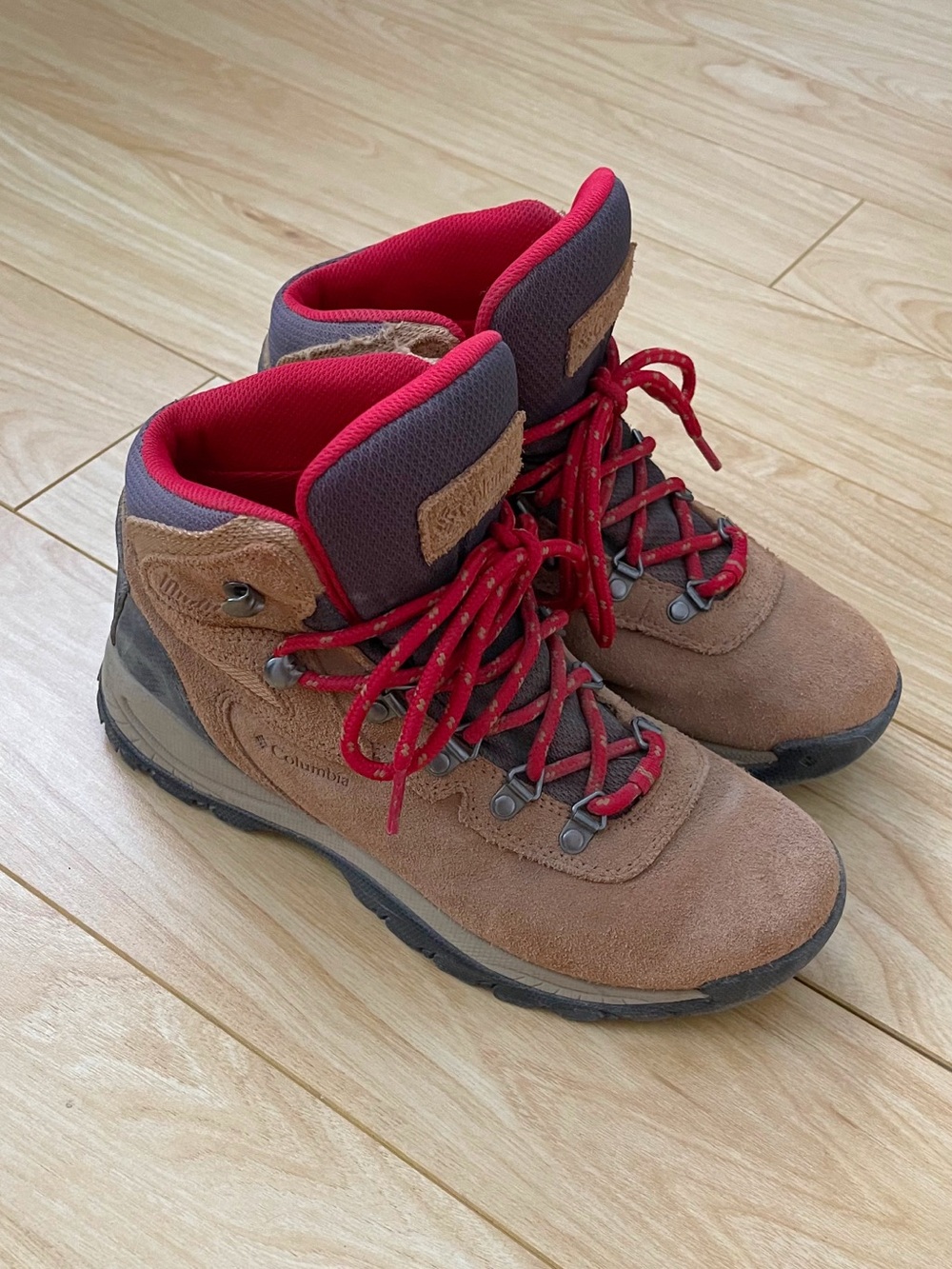 Columbia Women's Brown Suede Hiking Boots with Red Accents